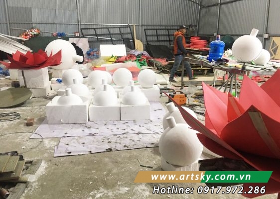 Trang trí đèn đường bằng composite hiện đại