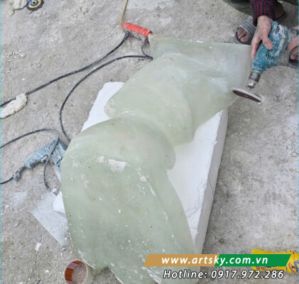 Chi tiết mặt phẳng mô hình composite Thỏ tại xưởng Artsky