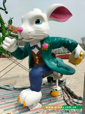 Mô hình composite Thỏ Nhanh thực tế tại Wonderland