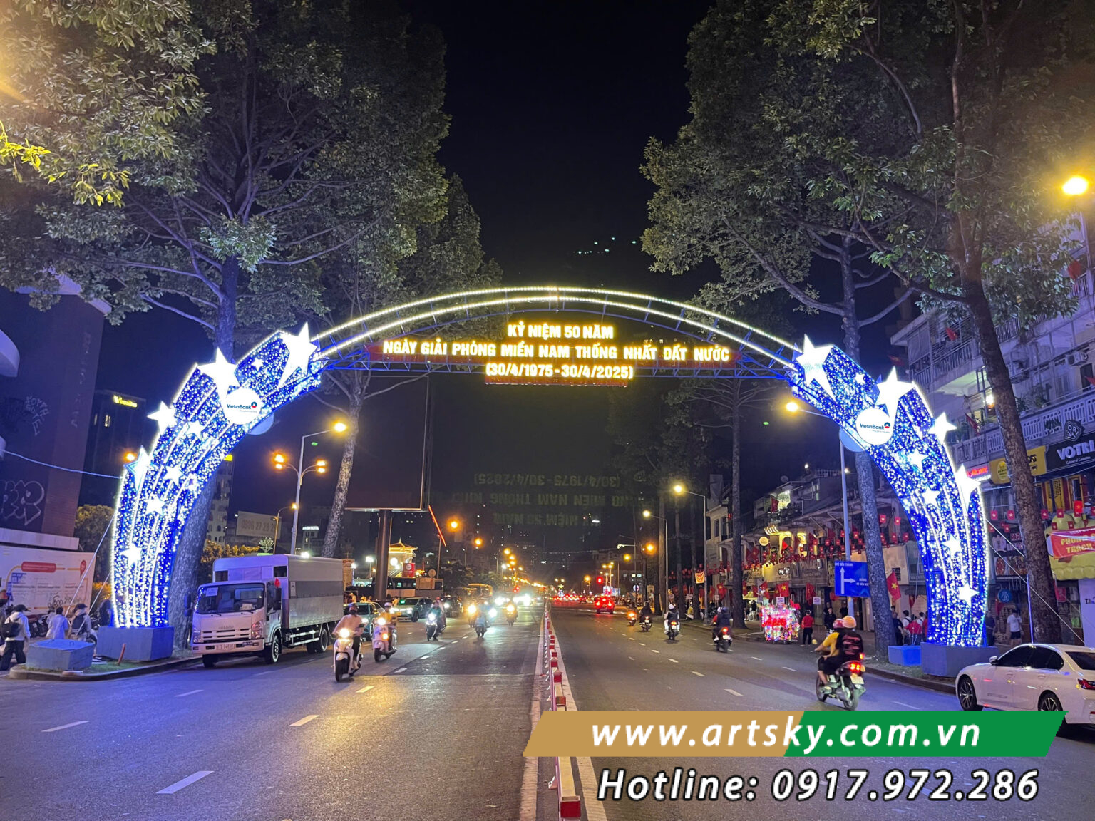 Mẫu cổng chào trang trí đô thị rực rỡ ánh sáng